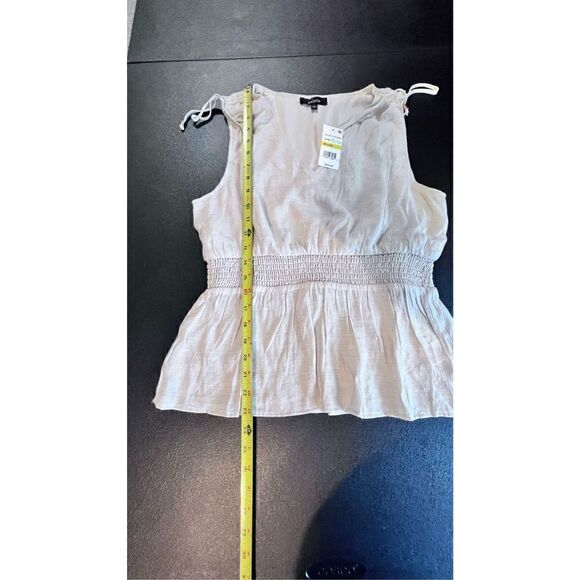 Palette Women's Smocked Gauze Sleeveless Top Light Gray Size Medium NWT P1-92 - Picture 6 of 10